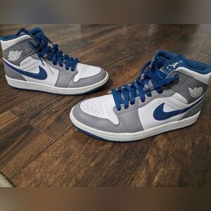 Nike Men's Air Jordan 1 Mid Shoes Sneaker Like New Cement Gray blue white